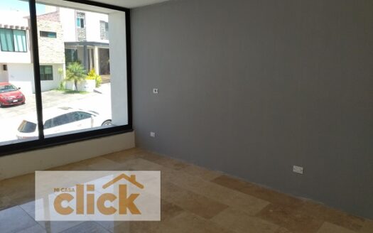 SE VENDE CASA EN ALTOZANO ( 7° RETORNO DE LOS ALPES NORTE)