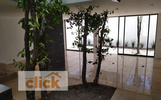 SE VENDE CASA EN ALTOZANO ( 7° RETORNO DE LOS ALPES NORTE)