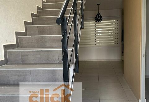 Se vende  casa en fraccionamiento privado Puerta Victoria ( coto)