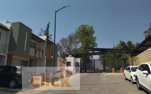 Se vende casa en Fraccionamiento Privado » Viveros»