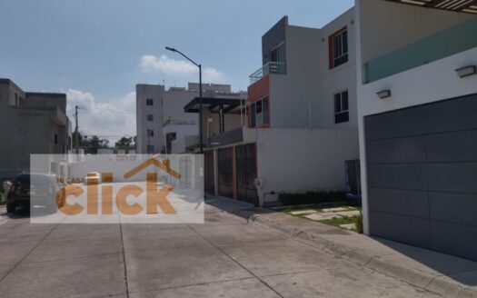 Se vende casa en  Fracc. » Loma de los viñedos»